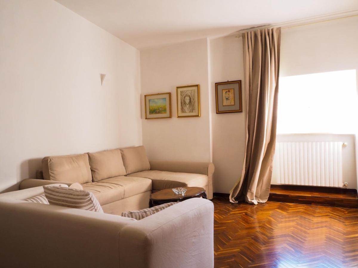 Terrazza Cavour Apartment Bari Bagian luar foto