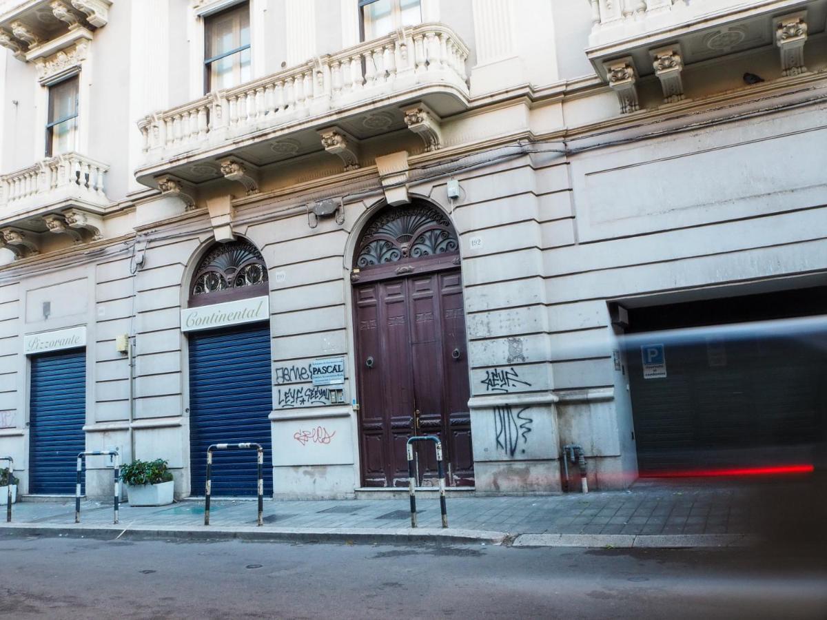 Terrazza Cavour Apartment Bari Bagian luar foto