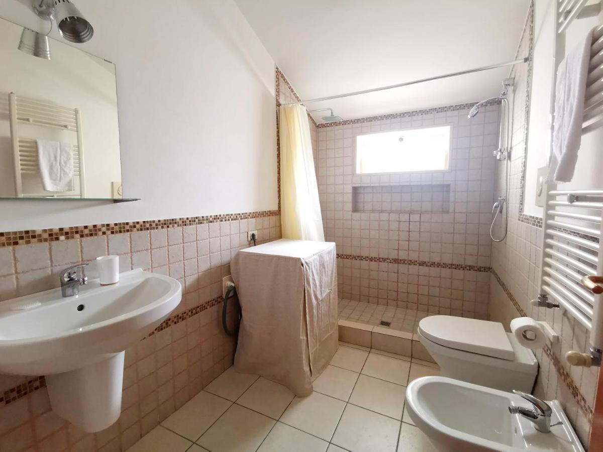Terrazza Cavour Apartment Bari Bagian luar foto